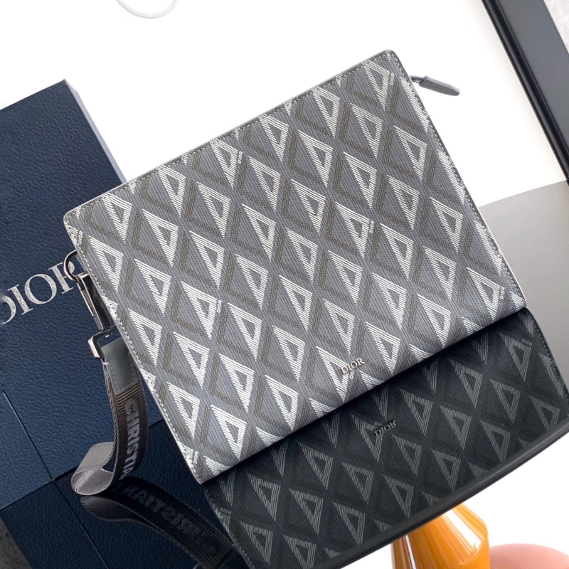 D*or clutch bags
